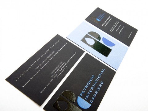 Thick business cards with varnish