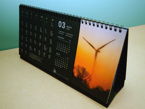 Printing of exclusive desk calendars