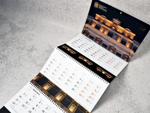Elegant wall calendars
