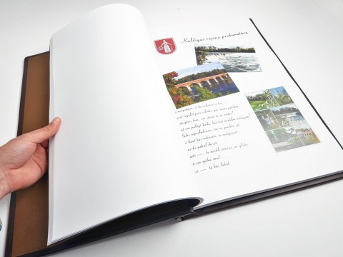 Production of a yearbook in hardcover