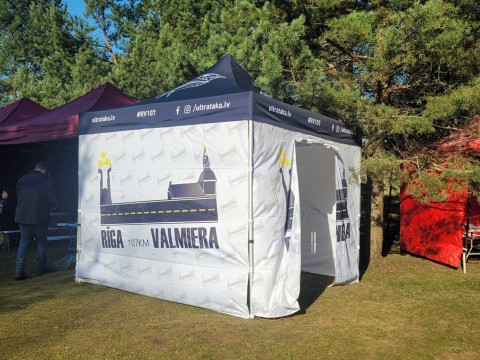 Tent print with doors