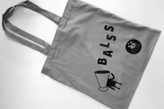 Screen printing of fabric bags