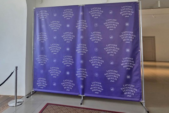 Photo wall stand with banner printing