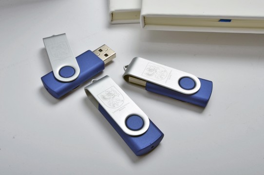 USB flash memory print engraving